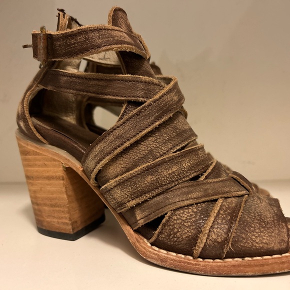 Freebird heels - Picture 1 of 3